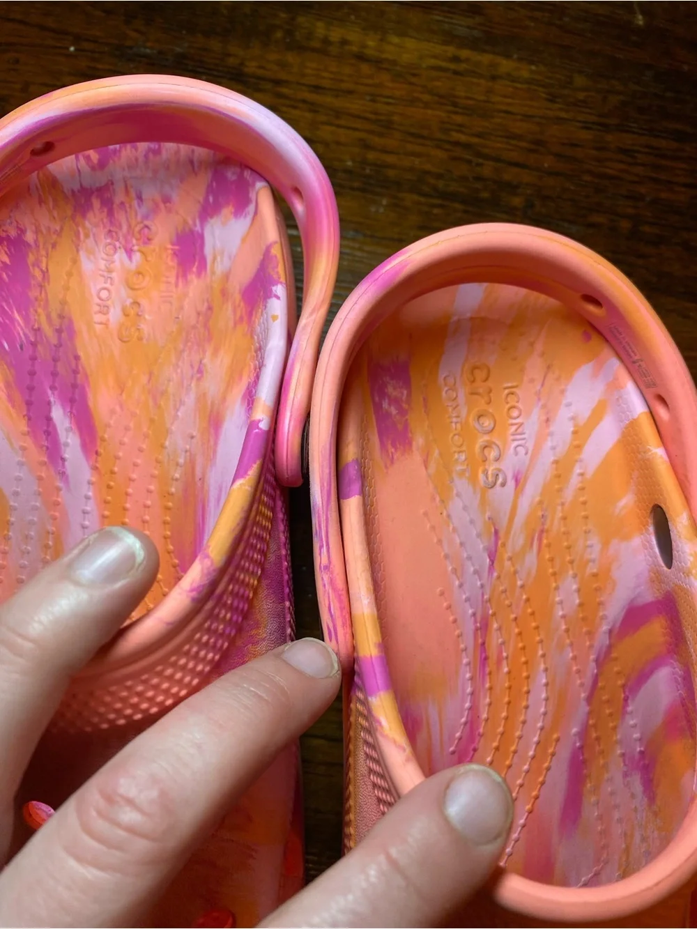 EUC Women’s Size 9 Crocs Classic Platform Marbled Clogs Guava/Multi